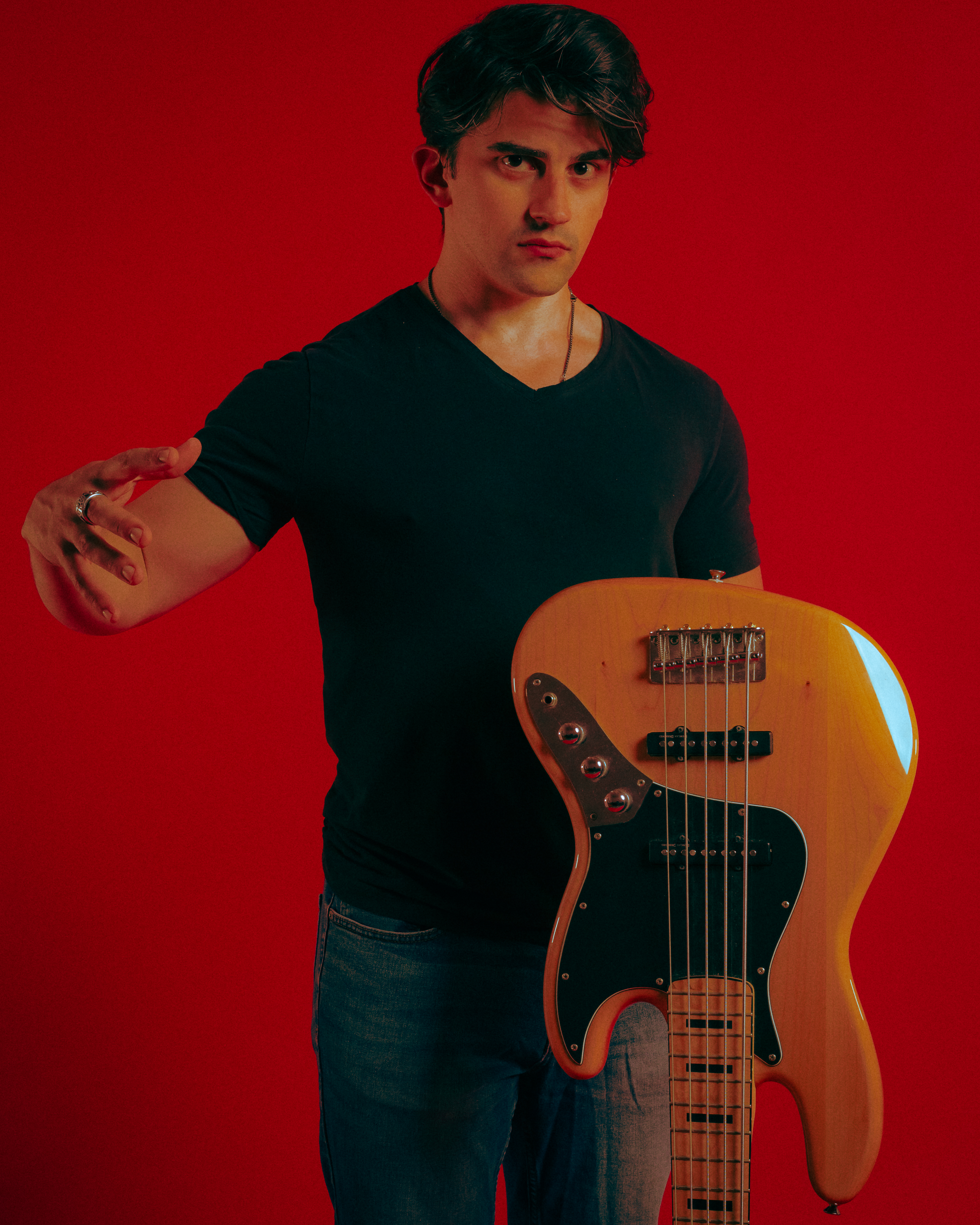 Emilio Guarino playing bass